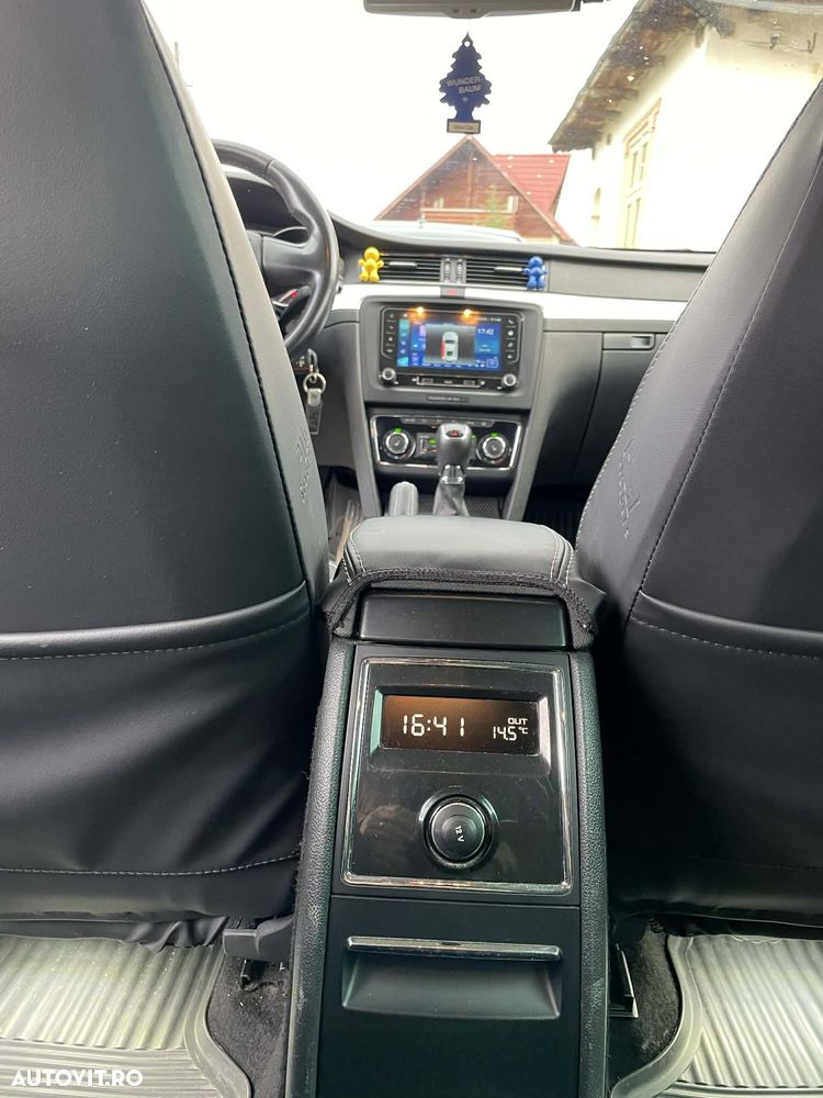 Skoda Superb 2.0 TDI Elegance - 10