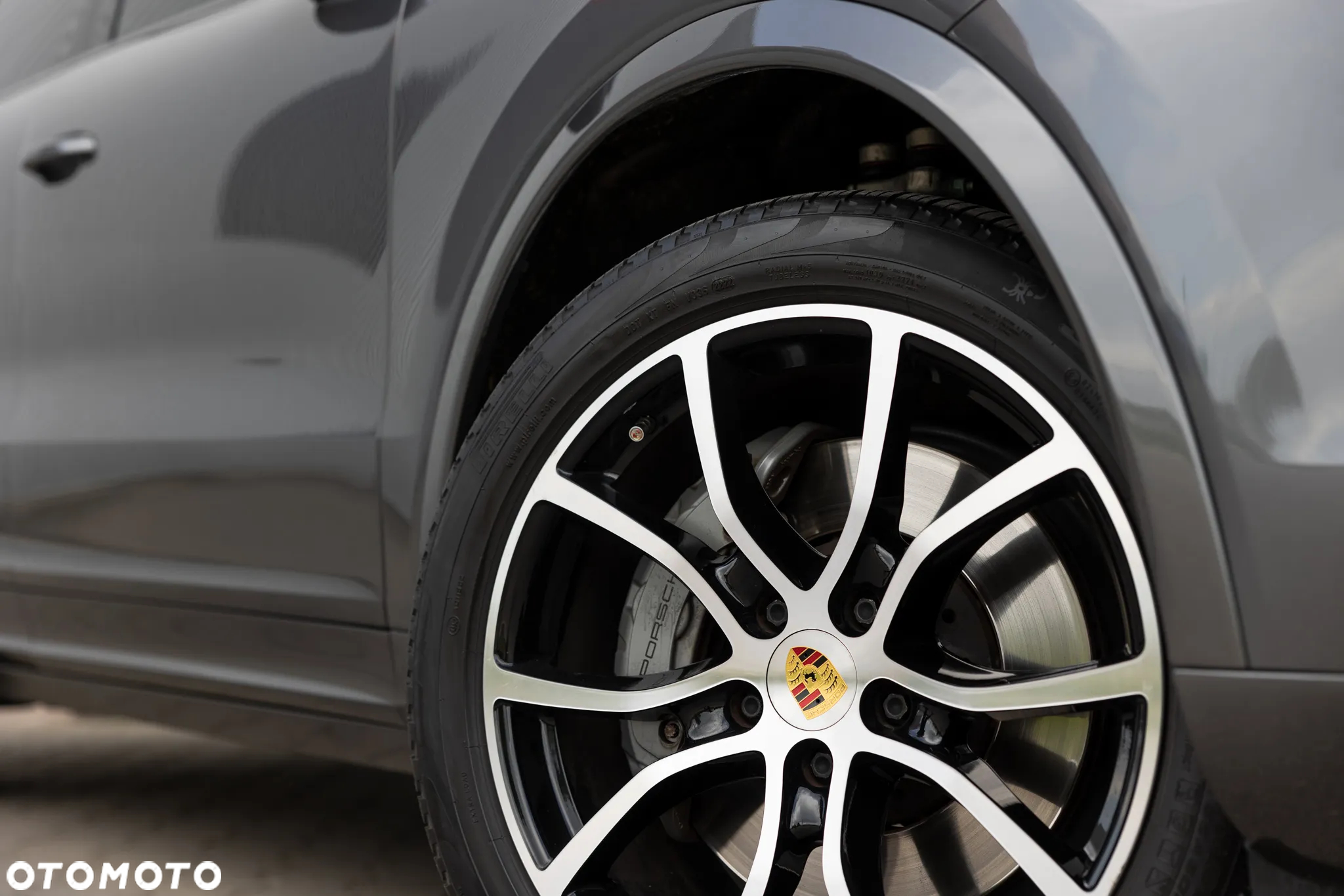 Porsche Cayenne - 16