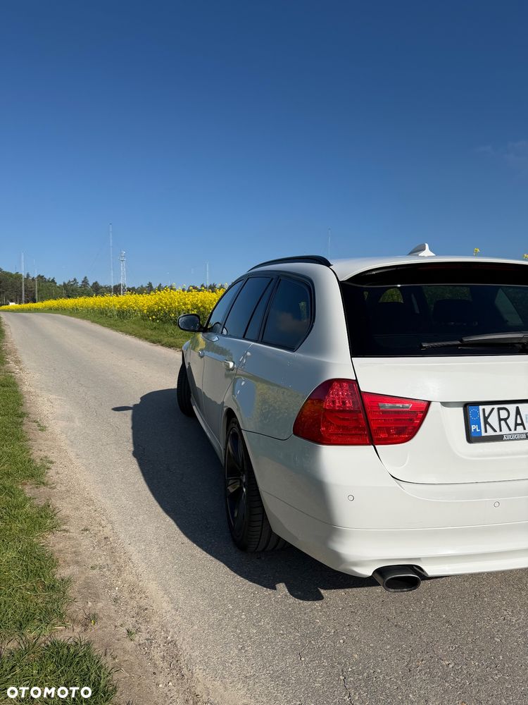 BMW Seria 3 320d - 16