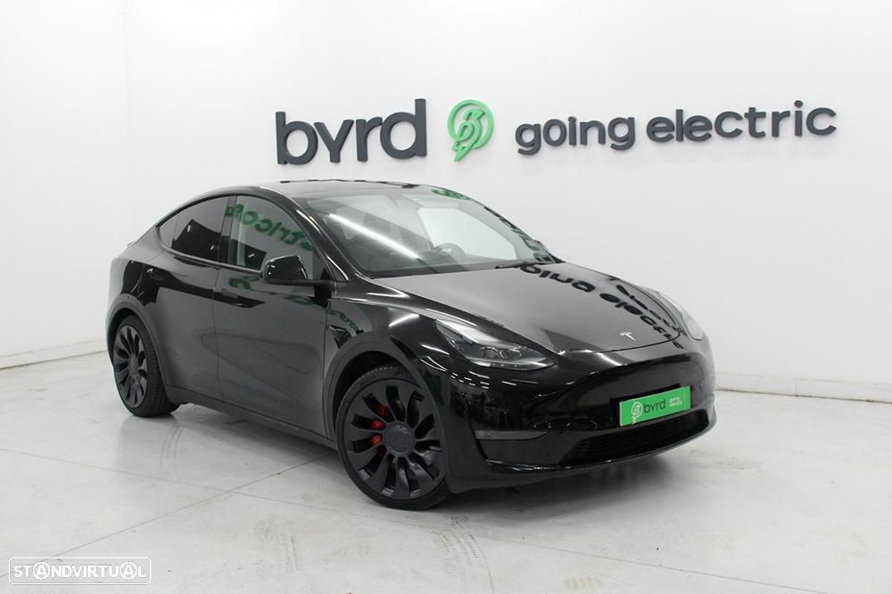 Tesla Model Y Performance AWD - 1