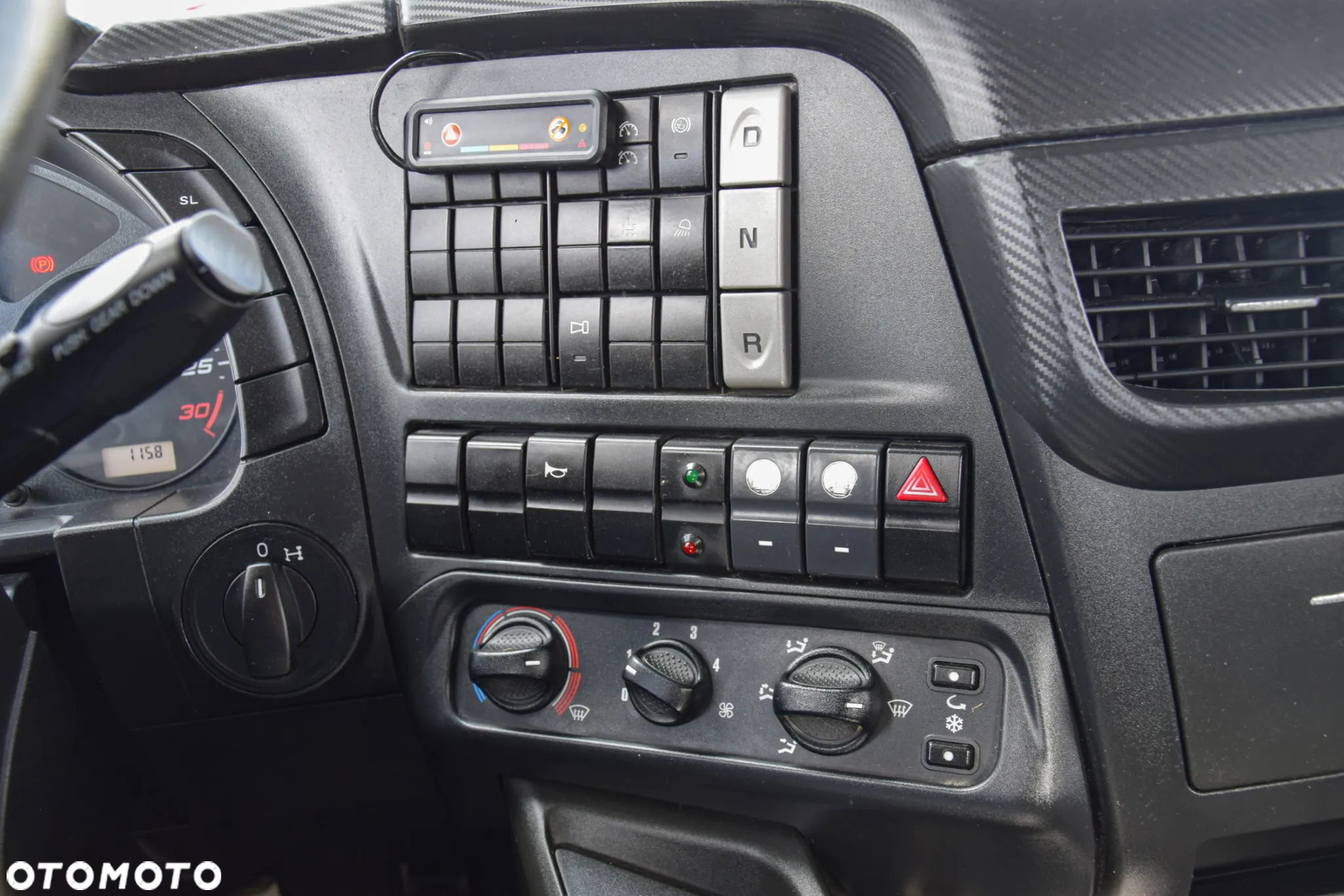 Iveco STRALIS 310 / 4x2 / EURO 6 / WYWROTKA / HYDROBURTA / AUTOMAT / HAK / 2015 / NISKI PRZEBIEG / SPROWADZONY - 30