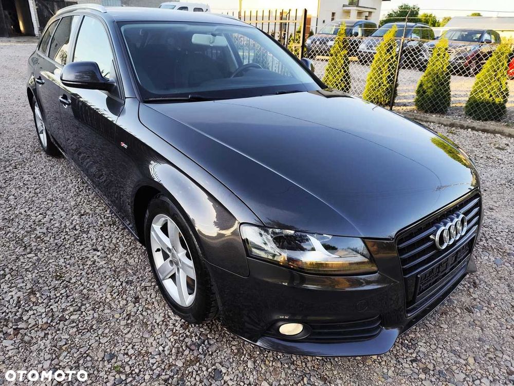 Audi A4 Avant - 1