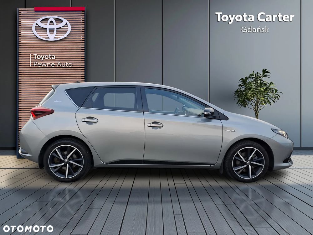 Toyota Auris Hybrid 135 Selection - 6