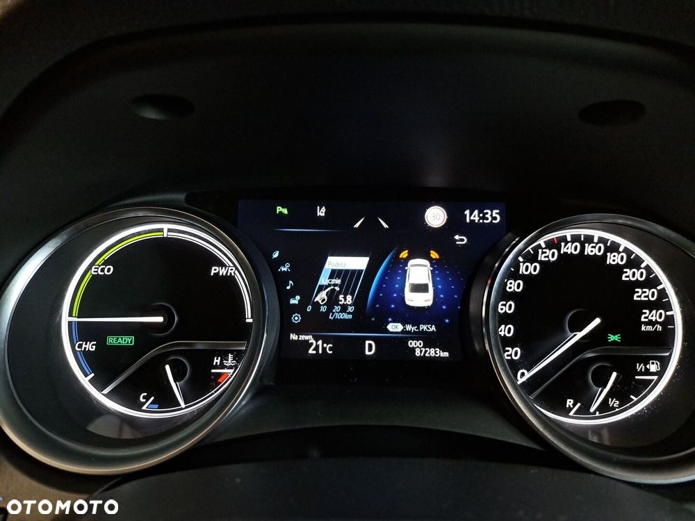 Toyota Camry 2.5 Hybrid Comfort CVT - 22