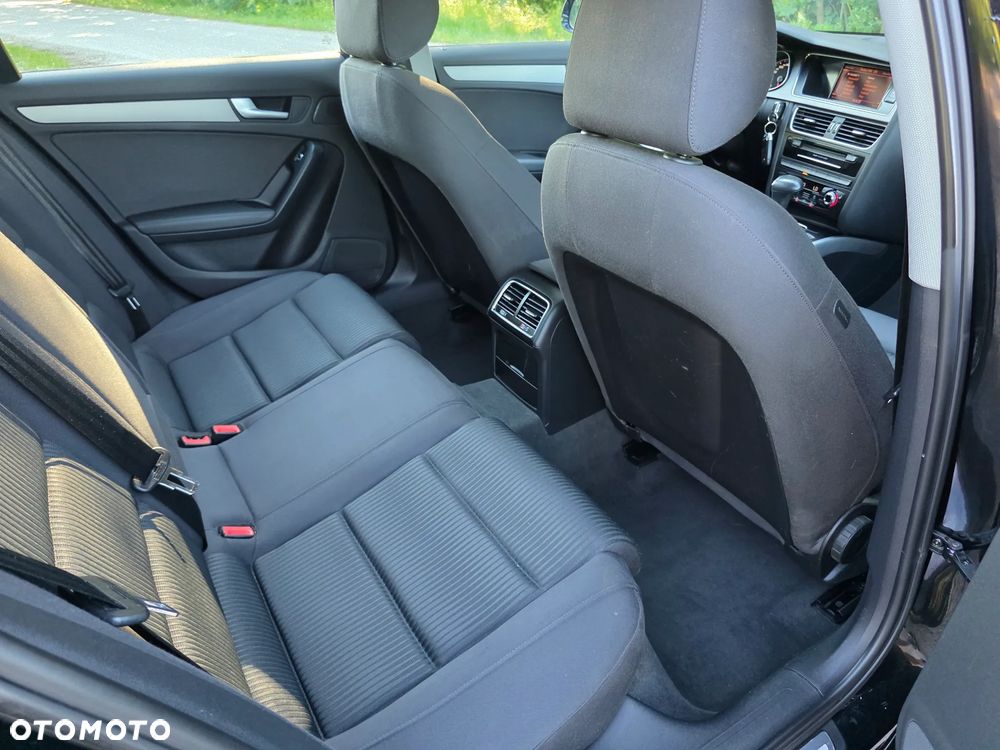 Audi A4 Avant 2.0 TDI DPF multitronic Attraction - 28