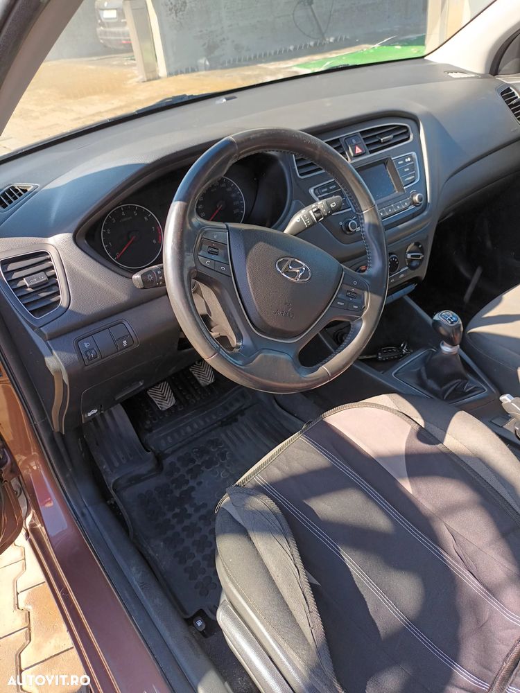 Hyundai i20 1.25 84CP M/T Comfort - 9