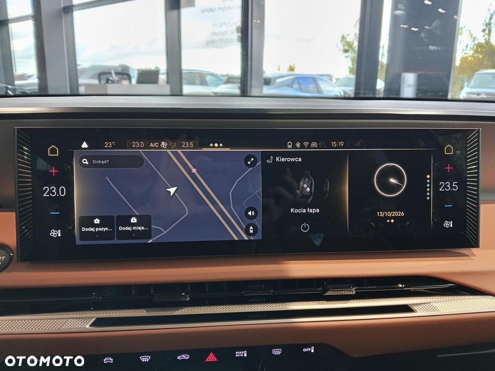DS Automobiles N°8 2025