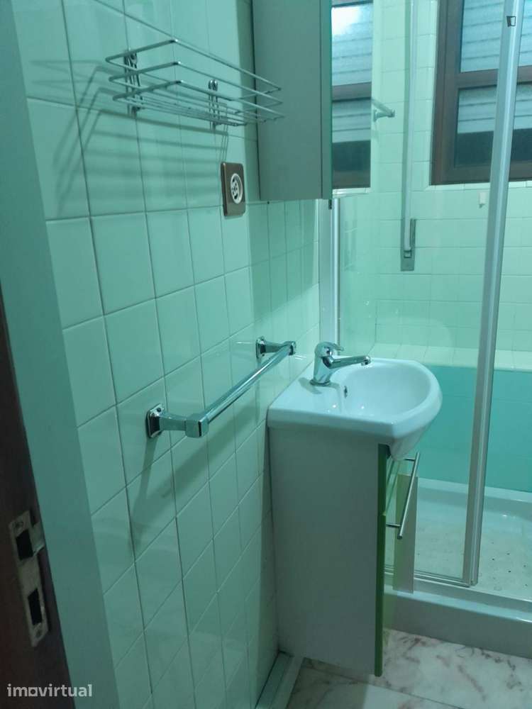 Quarto - localizado em Bairro do Sol Coimbra - Grande imagem: 3/14