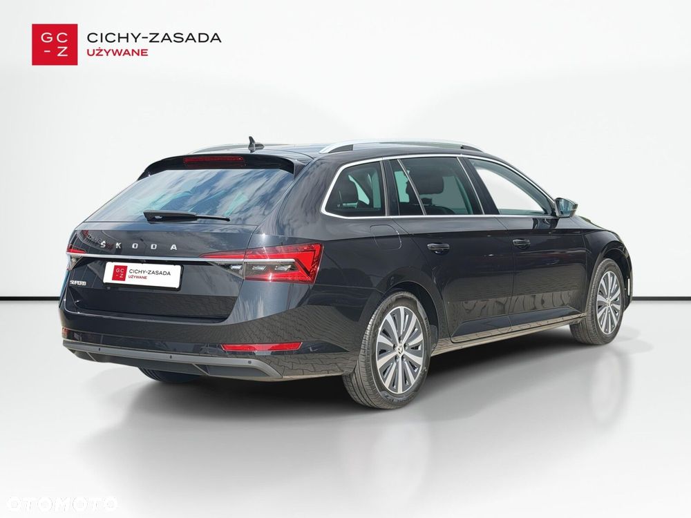 Skoda Superb 2.0 TDI SCR Style DSG - 6