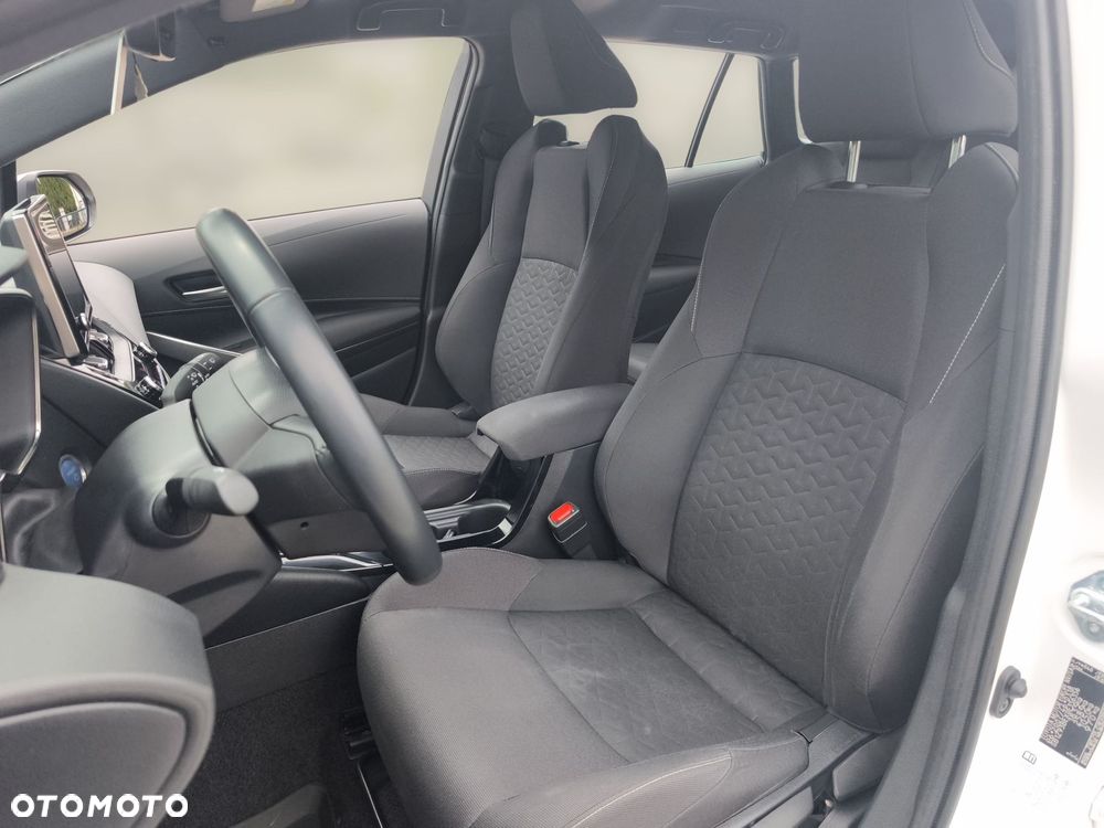 Toyota Corolla 1.8 Hybrid Comfort - 18