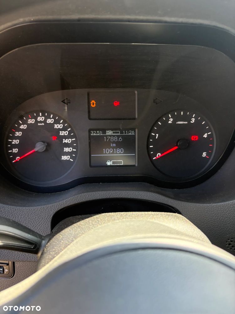 Mercedes-Benz Sprinter - 28