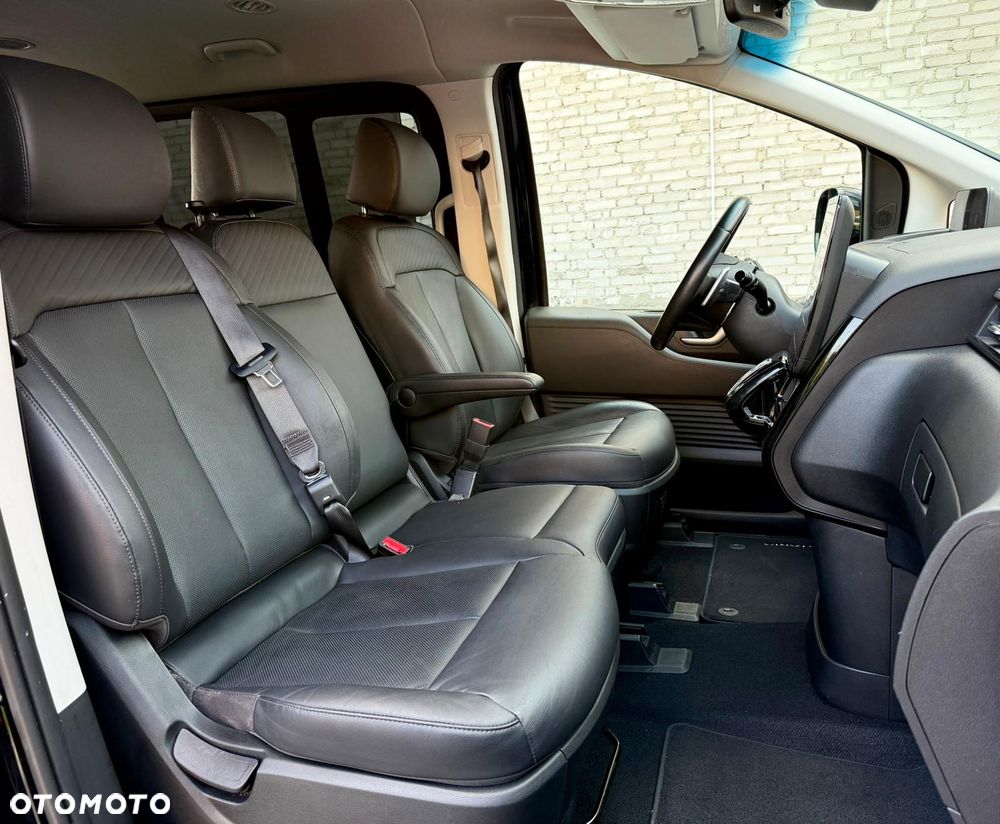 Hyundai Staria 1.6 T-GDI HEV Smart VIP - 34