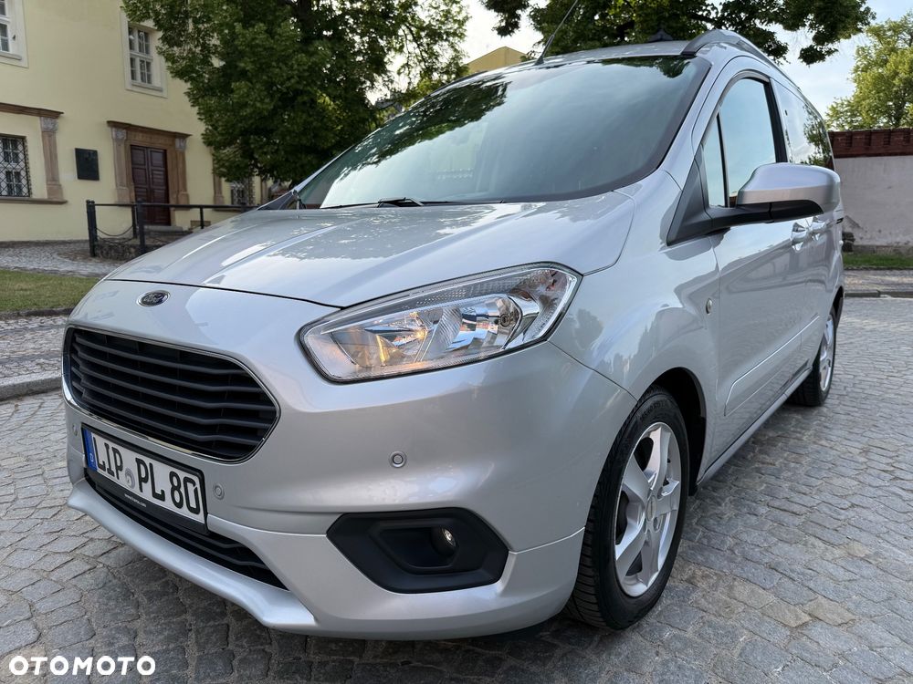 Ford Tourneo Courier 1.5 TDCi S&S Titanium - 10