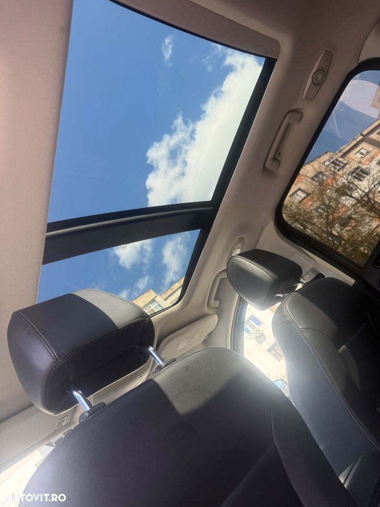 Ford Kuga 2.0 TDCi Powershift 4WD Titanium - 5