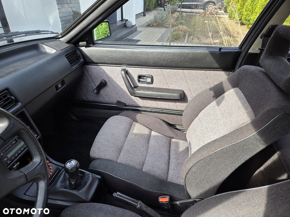 Audi Coupe - 11