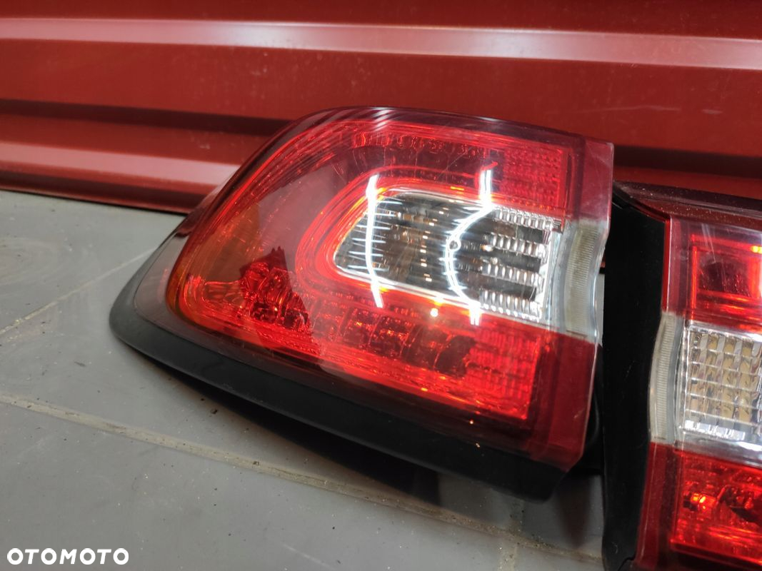 JEEP CHEROKEE KL 13-18 PRZED LIFT LAMPY TYLNE LAMPA PRAWY LEWY TYŁ ORYGINAŁ - 2