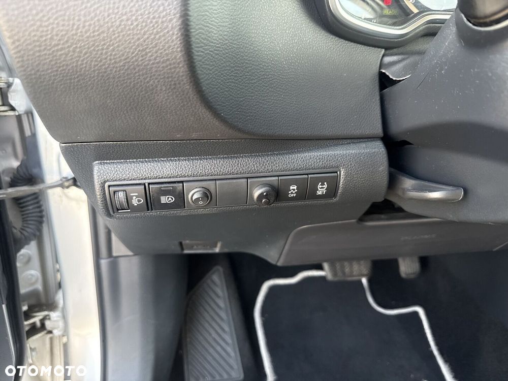 Toyota Corolla 1.8 Hybrid Comfort - 22