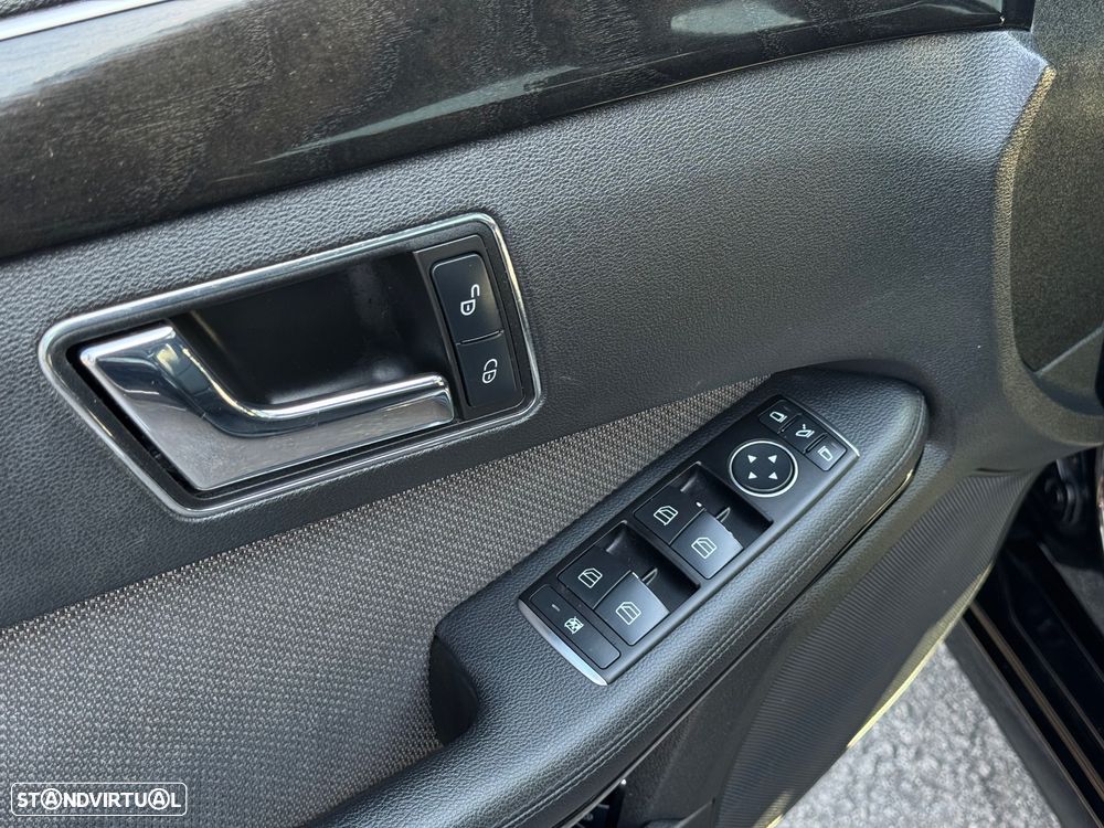 Mercedes-Benz E 250 CDI Avantgarde BlueEfficiency Auto. - 24