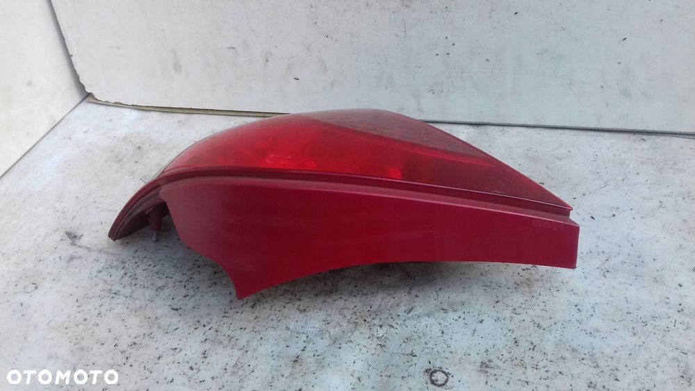 lampa prawy tył tylna peugeot 207 hb 06-09 - 4