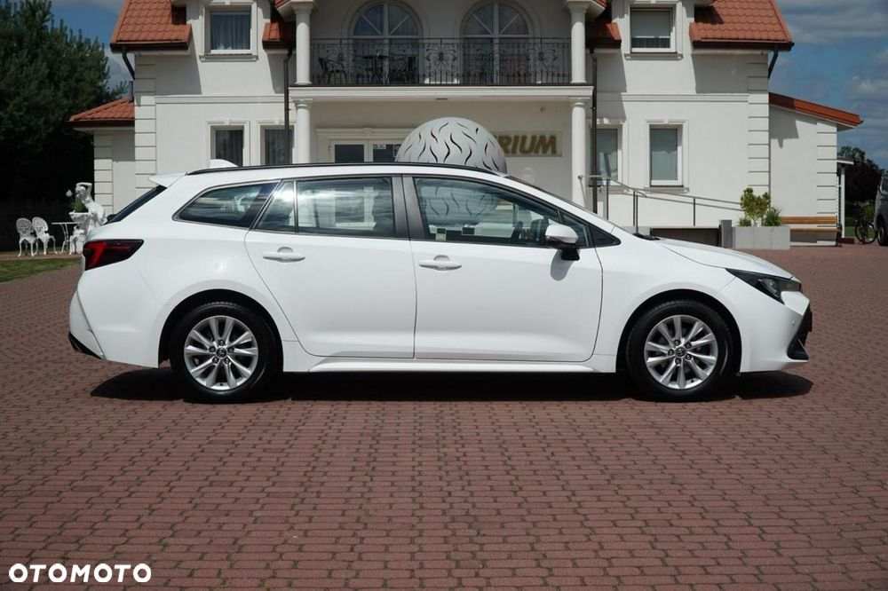 Toyota Corolla 1.8 Hybrid Comfort - 24