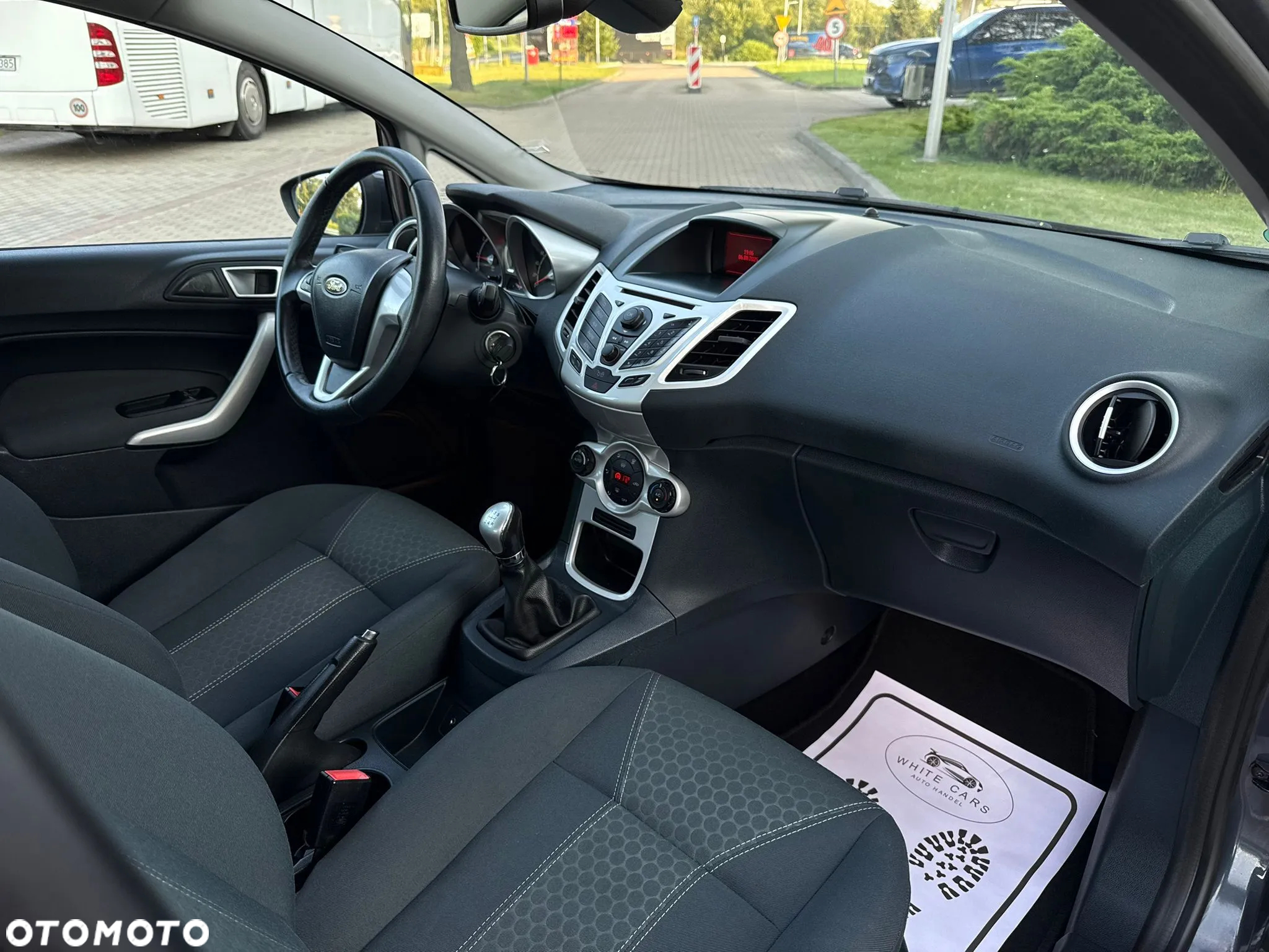 Ford Fiesta 1.25 Titanium - 31