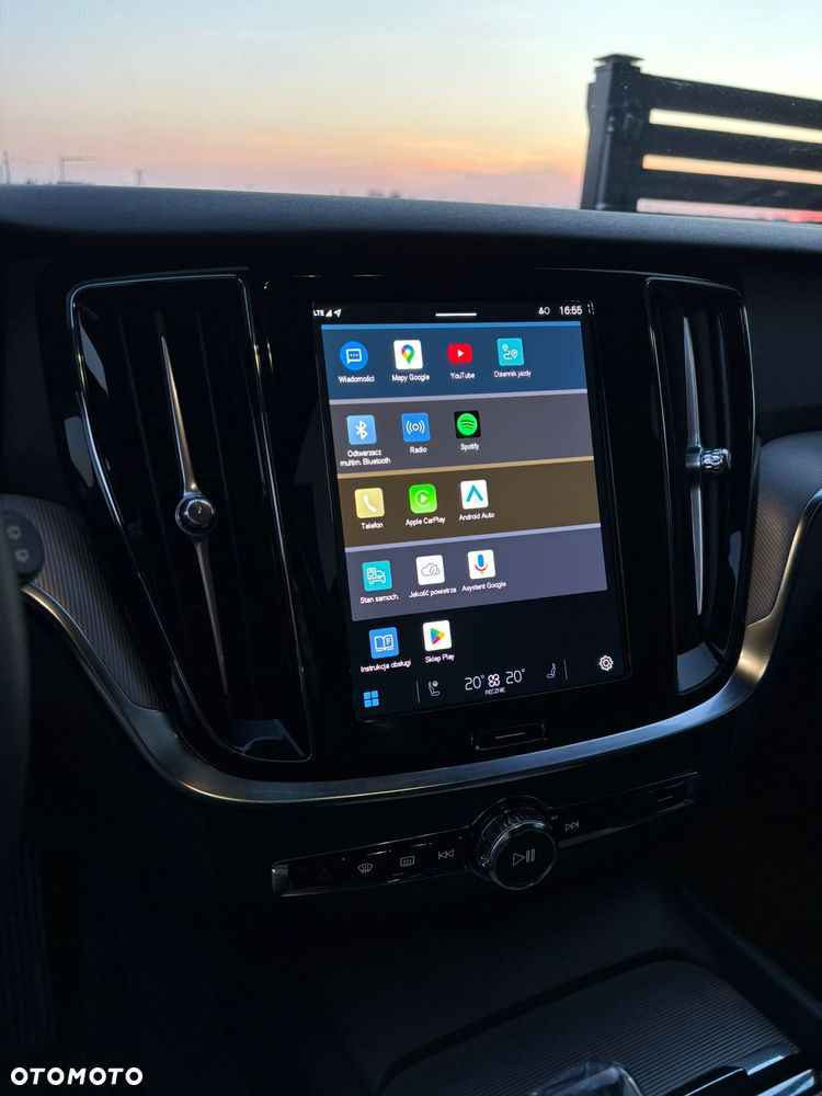Volvo V60 B4 B Plus Dark - 11