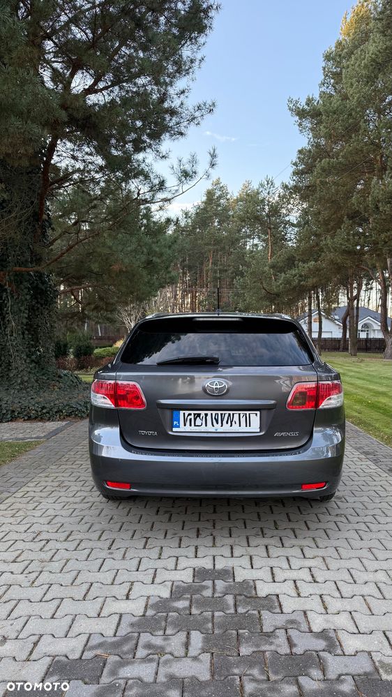Toyota Avensis 2.2 D-CAT 2010 - 2