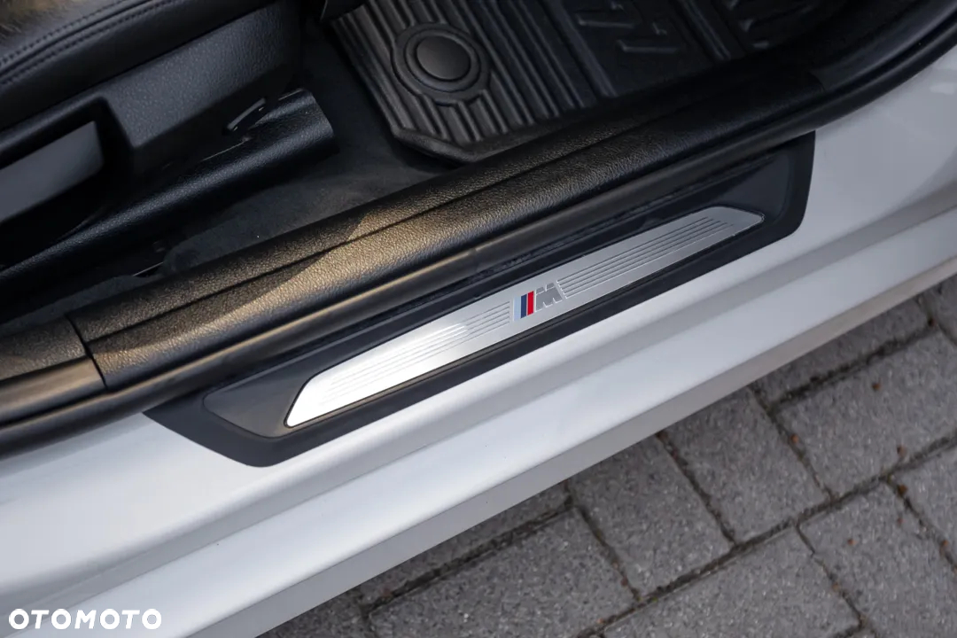 BMW Seria 3 320d xDrive M Sport - 24