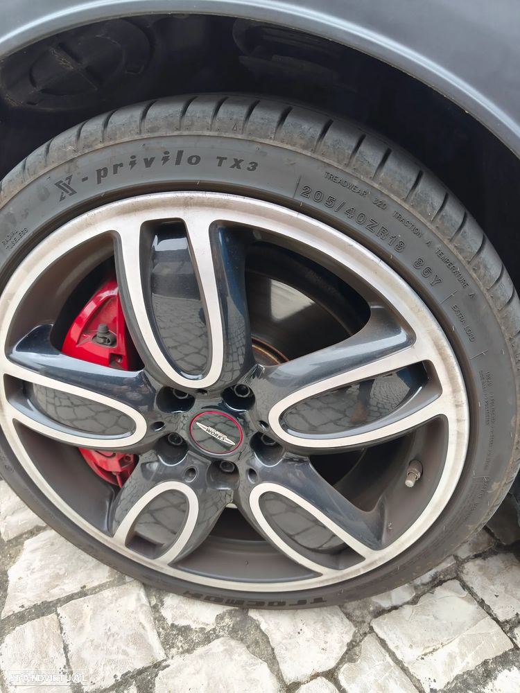 MINI 3 Portas John Cooper Works Auto Desportiva - 3