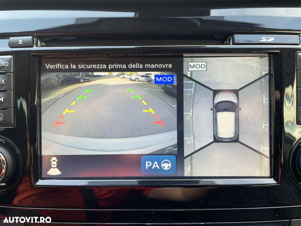 Nissan Qashqai 1.6 DCI Xtronic TEKNA+ - 34