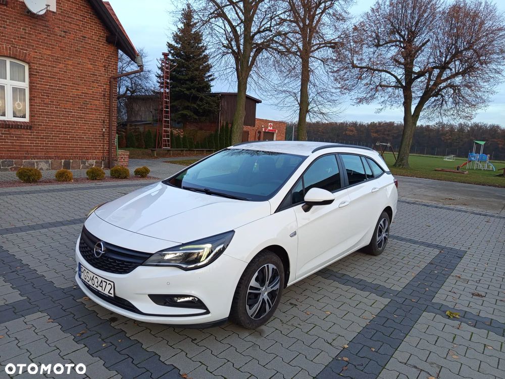 Opel Astra 1.6 CDTI Sport - 2