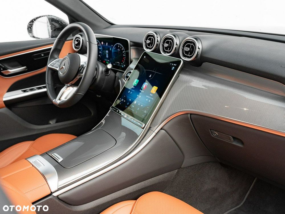 Mercedes-Benz GLC - 30