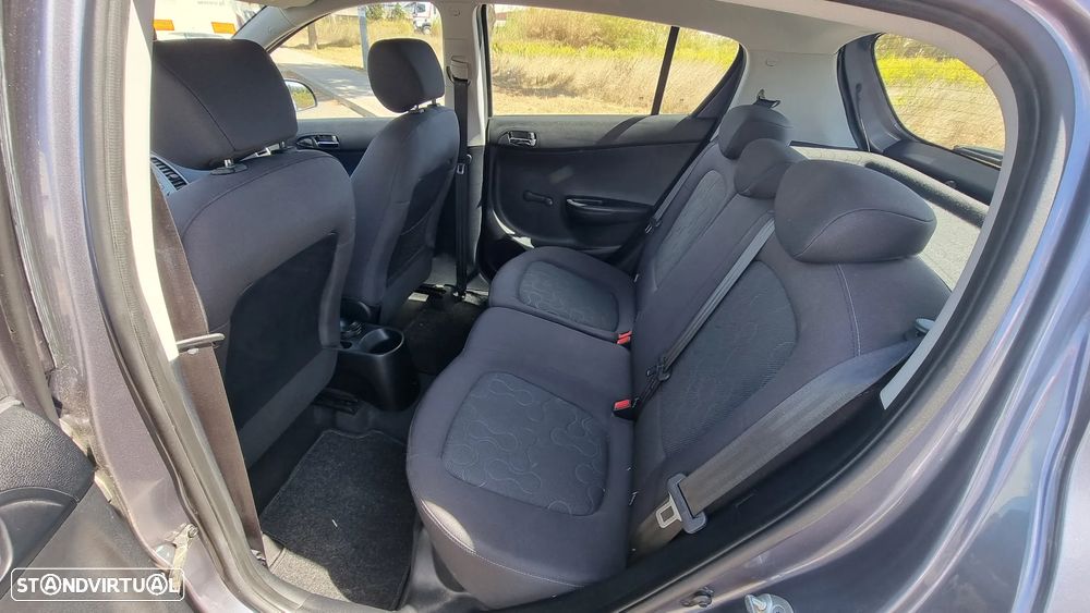 Hyundai i20 1.2 Comfort ESP - 18