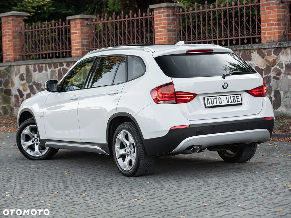 BMW X1 xDrive18d xLine - 9