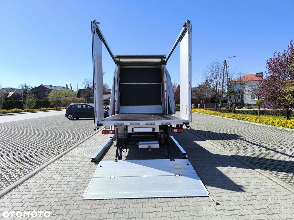 Iveco Daily 70C18 Sypialnia 2 Łóżka, WINDA!, 15 Palet, 2x Firana + Zsuwany Dach! - 12