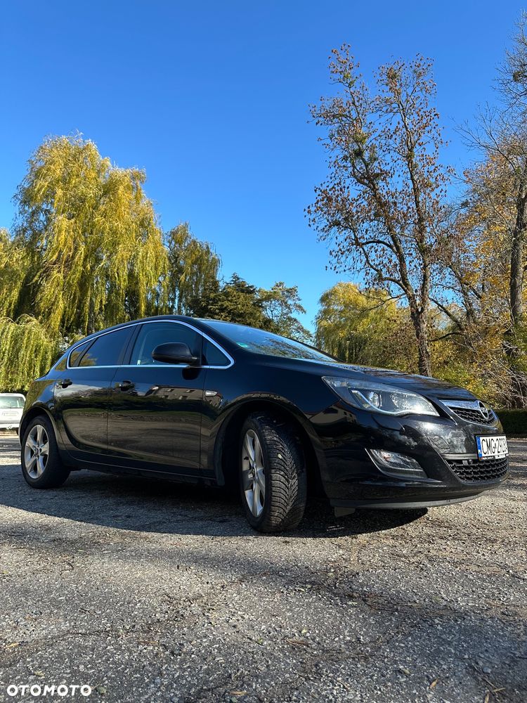 Opel Astra 1.6 Turbo Sport - 3