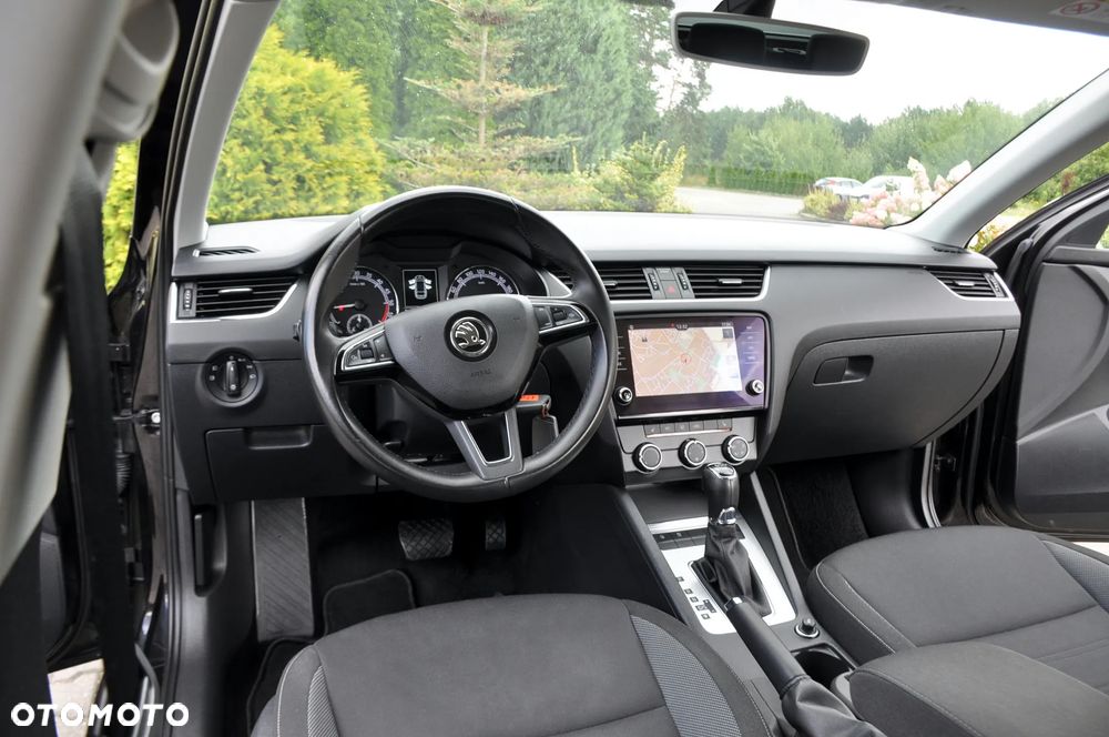 Skoda Octavia 2.0 TDI Elegance DSG - 28