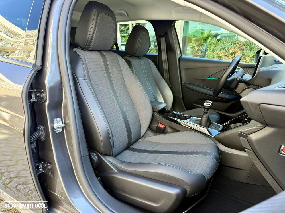 Peugeot 208 PureTech 100 Allure Pack - 19