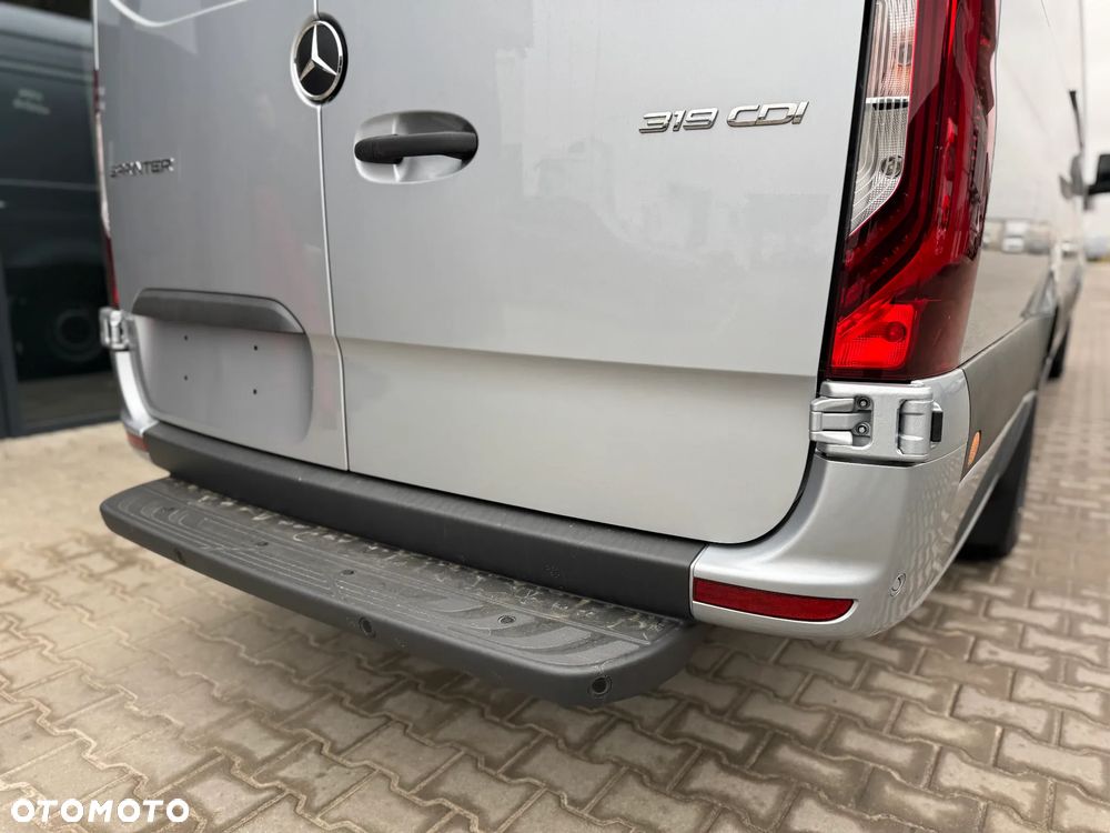 Mercedes-Benz Sprinter - 36