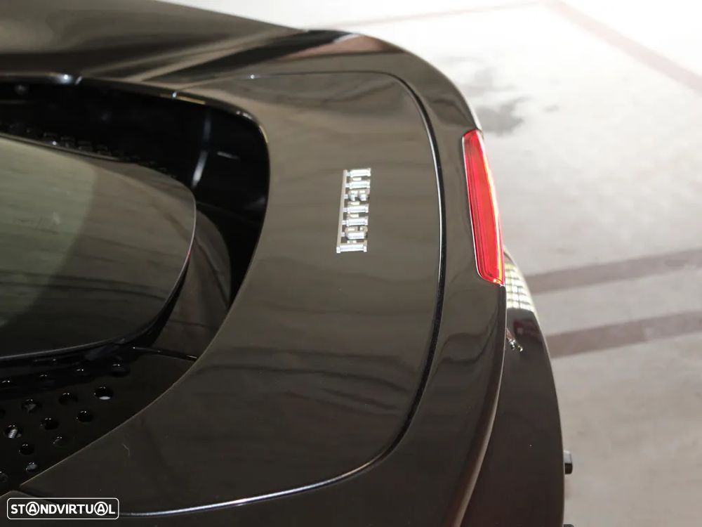 Ferrari SF90 Stradale - 12