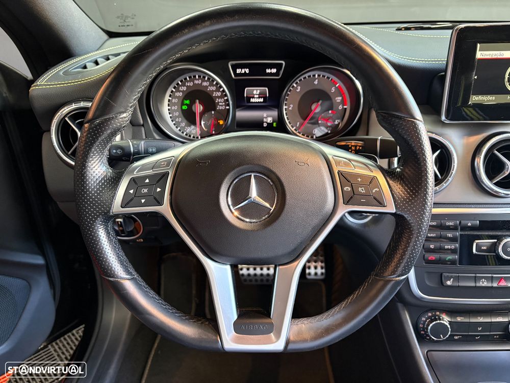 Mercedes-Benz CLA 220 CDI 7G-DCT AMG Line - 10