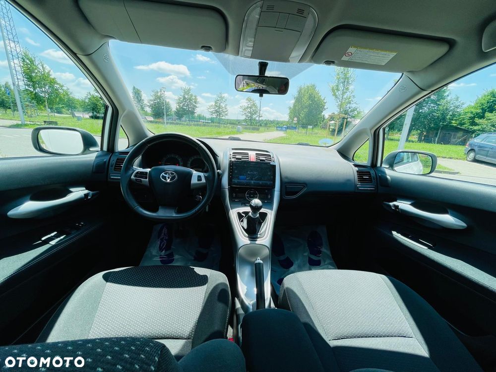 Toyota Auris 1.6 Edition - 12