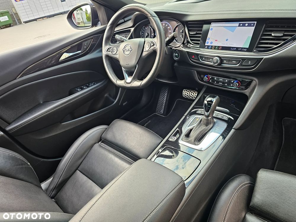 Opel Insignia CT 1.6 T Exclusive S&S - 12