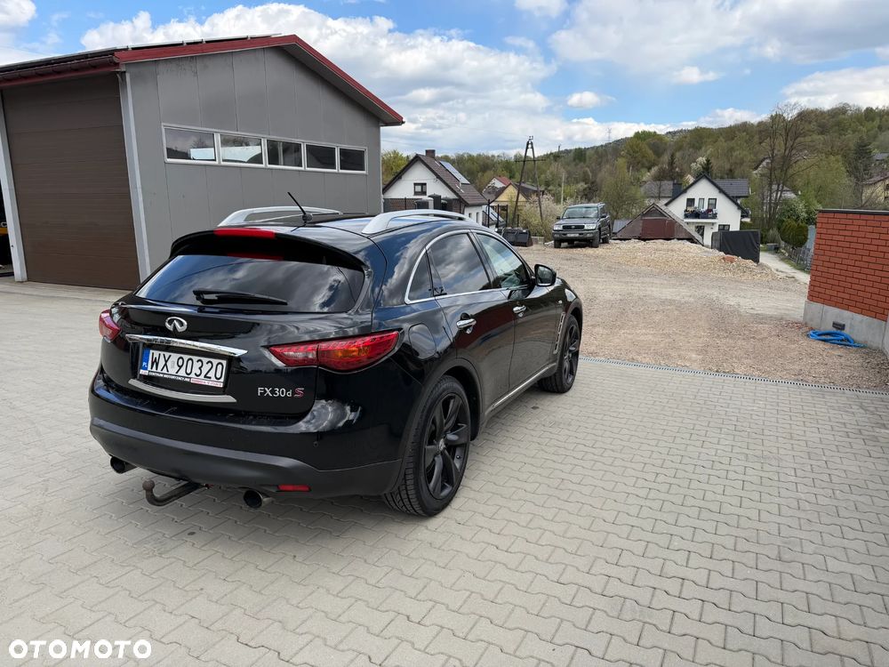 Infiniti FX FX30d S Premium - 3