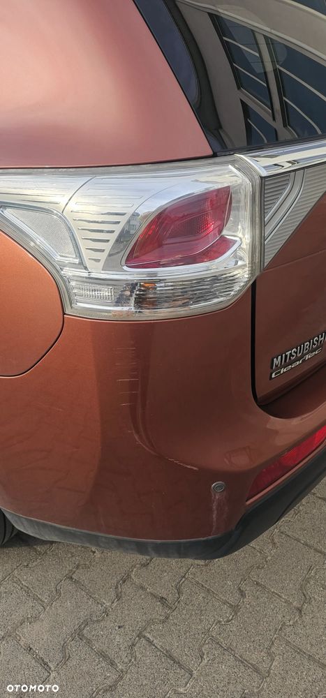 Mitsubishi Outlander 2.2 DID Intense + - 25