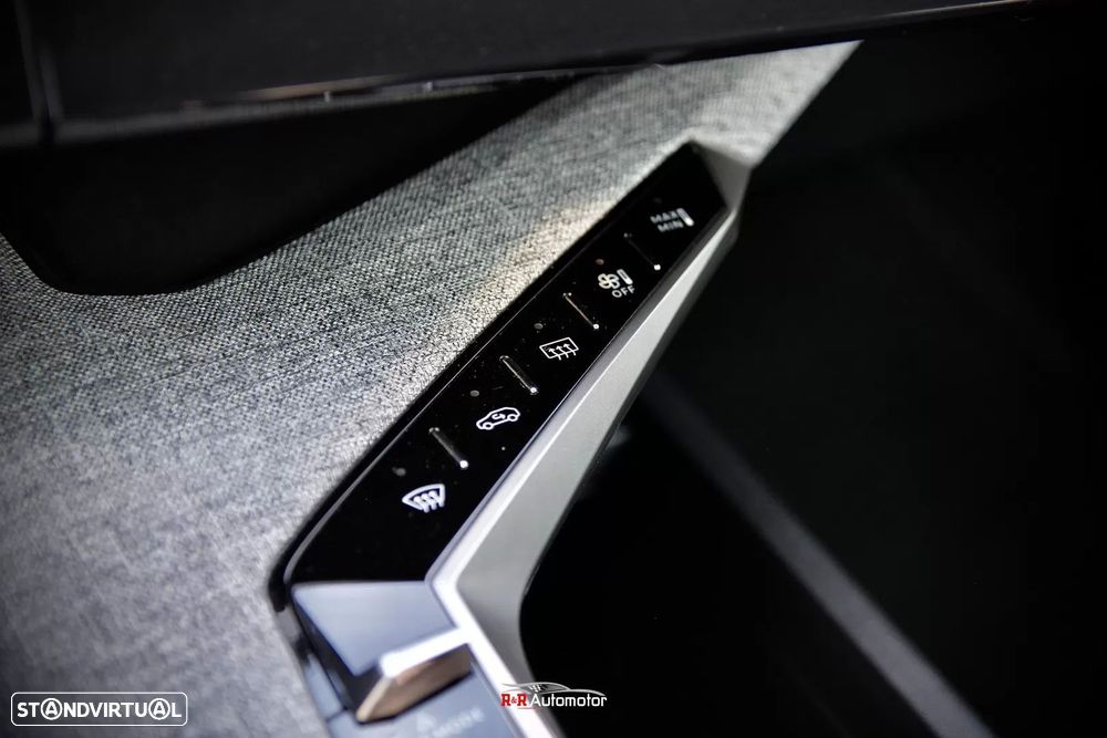 Peugeot 5008 1.2 Hybrid Allure e-DCS6 - 28