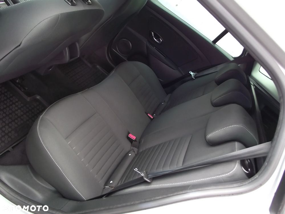 Renault Megane 1.5 dCi Limited - 32