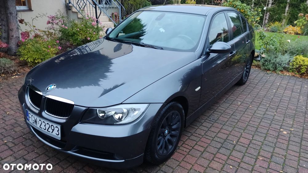 BMW Seria 3 318i - 2
