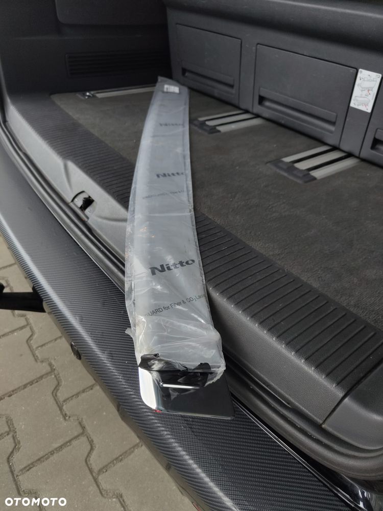 Volkswagen Multivan - 25