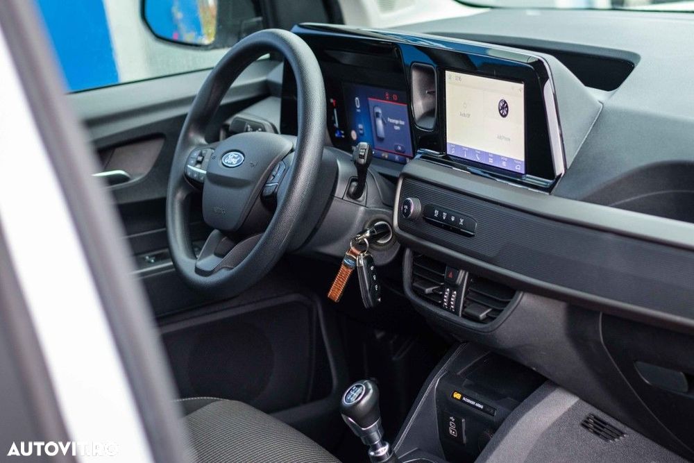 Ford Tourneo Courier 1.0 EcoBoost Trend - 23